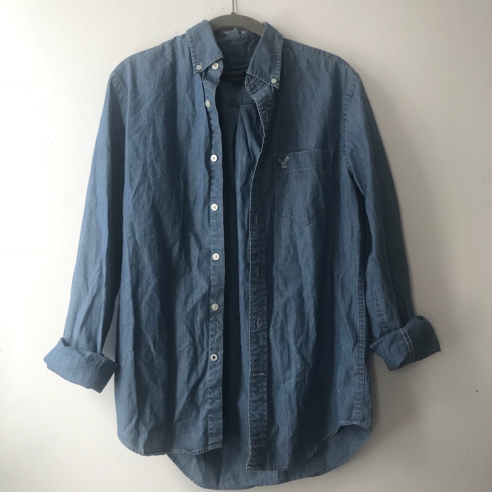 AE Perfect Denim Shirt ✨ Medium - Picture 1 of 5